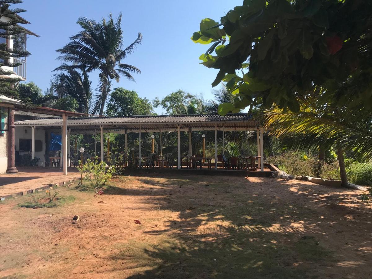 Mermaid Beach Resorts Vengurla Ngoại thất bức ảnh